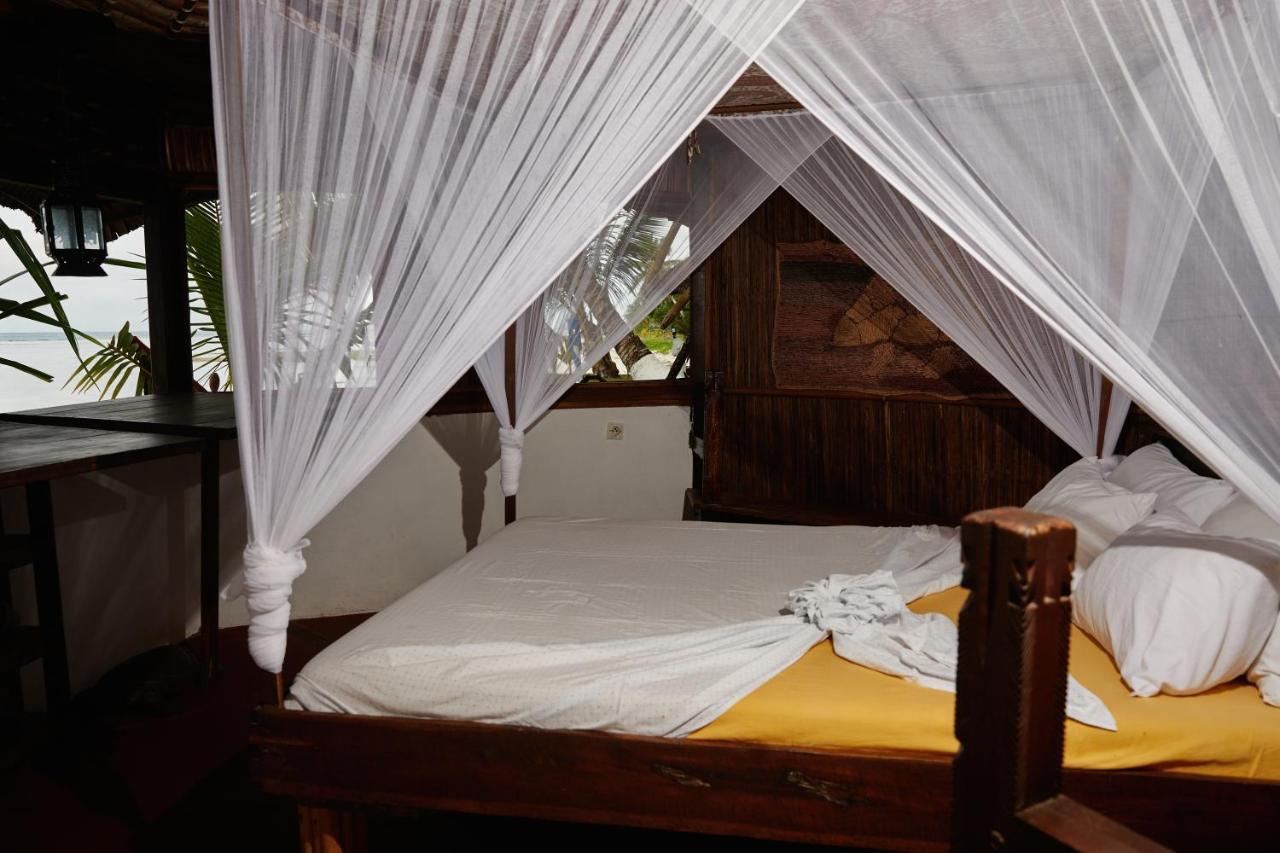 Analatsara Eco Lodge Ile aux Nattes Exterior photo